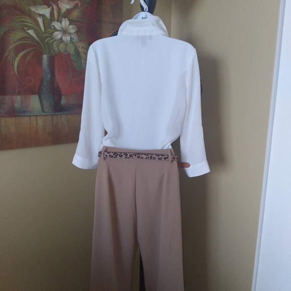 Off-White blouse - Picture 4 of 5